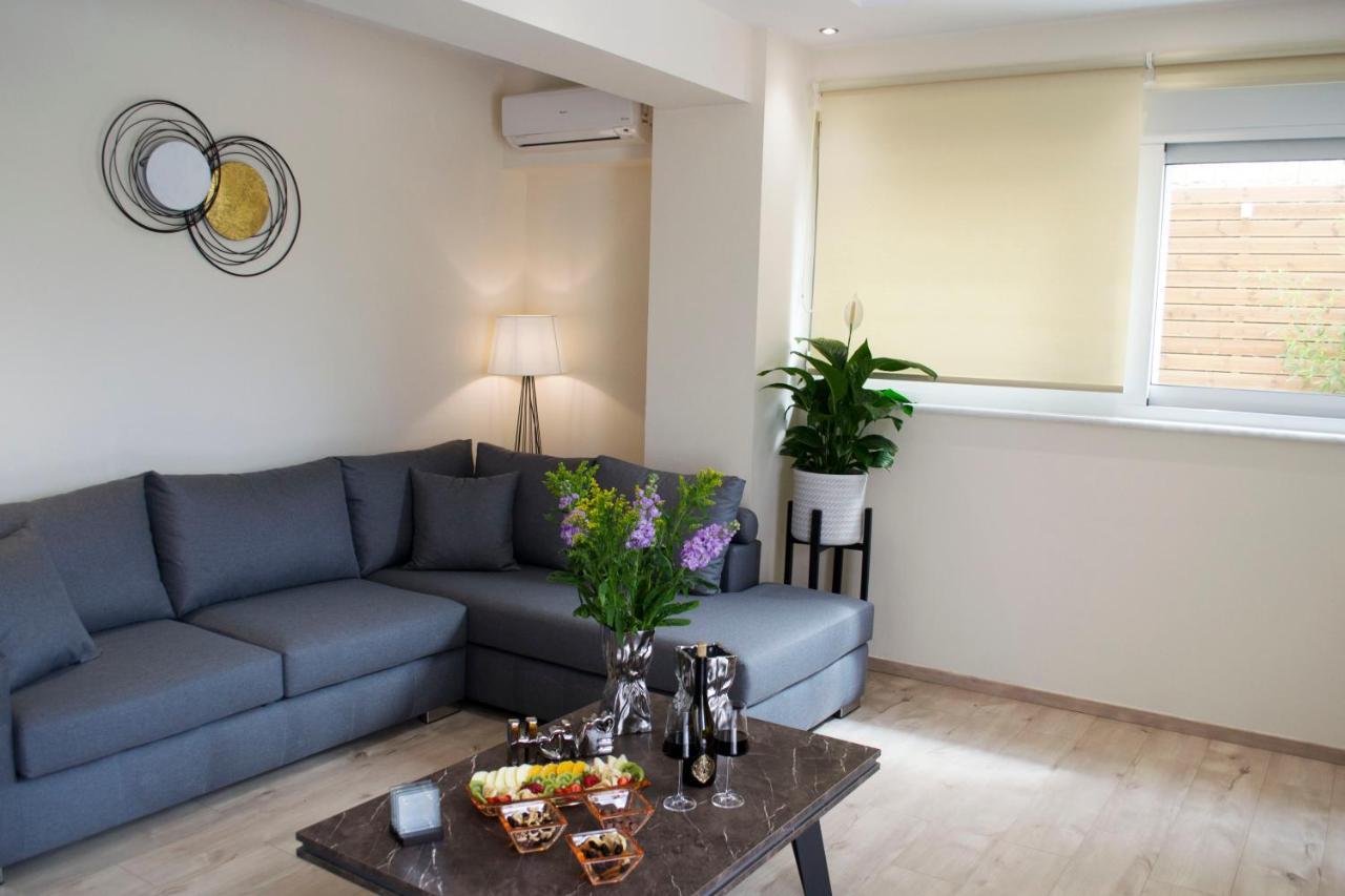 Amare Suite Perivólia Buitenkant foto